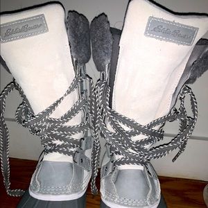 Brand new white grey snow boots